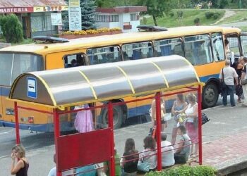 Mielec: Spór o przystanki autobusowe