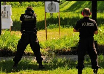 Mielec: Wakaty w komendzie policji.