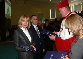 Tarnobrzeg. W PWSZ im. prof. Stanisława Tarnowskiego zainaugurowano rok akademicki.