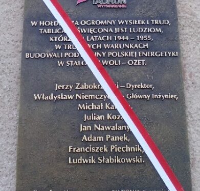 Stalowa Wola: Zasłużeni pracownicy Elektrowni Stalowa Wola upamiętnieni.