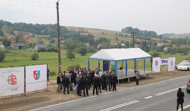 Podkarpacie: Osuwisko w Wielopolu Skrzyńskim.