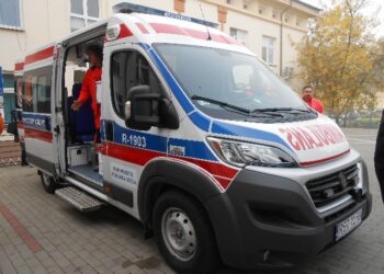 Stalowa Wola: Nowy ambulans już ratuje życie mieszkańcom.