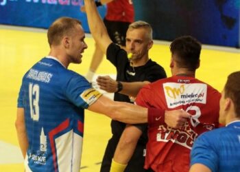 Mielec: Z Opola na tarczy.