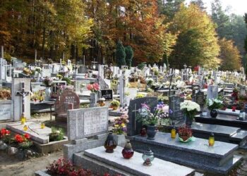 Mielec: Wspomnienie Wszystkich Wiernych Zmarłych.