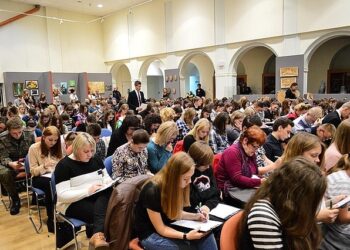 Mielec:  Dyktando Niepodległościowe.