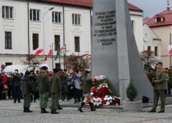 Nisko: Świętowali niepodległość.