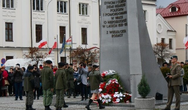 Nisko: Świętowali niepodległość.