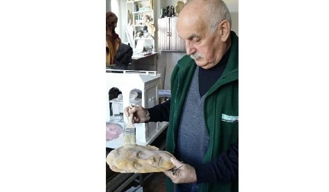 Sandomierz: Historia Grobu Dziecka Utraconego.