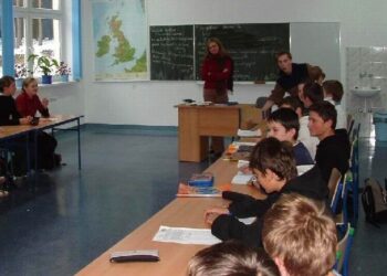 Mielec: Odpowiedź na problemy w szkołach.
