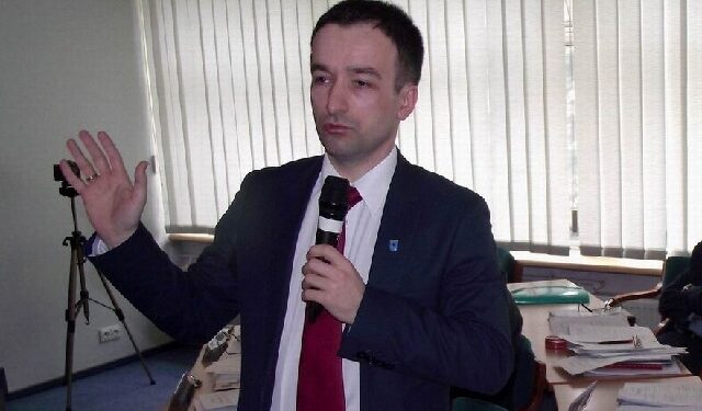 Mielec: Prezydent miasta skarży się na drogi powiatowe.