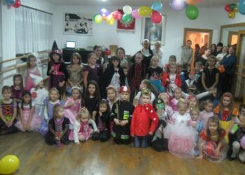 Racławice: Andrzejkowe spotkanie dla ZPiT 'Racławice'.