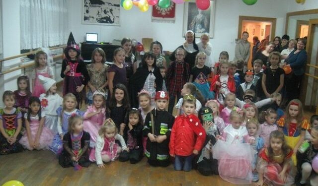 Racławice: Andrzejkowe spotkanie dla ZPiT 'Racławice'.