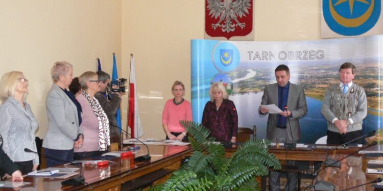 Tarnobrzeg. Pierwsza sesja Rady Seniorów.