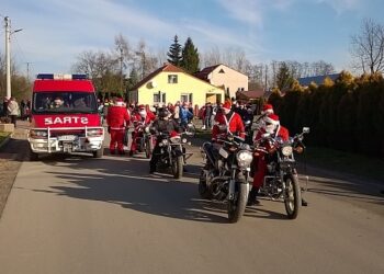 Gorzyce: Parada mikołajów i turniej