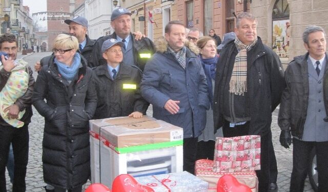 Sandomierz: Szlachetna Paczka od Ojca Mateusza.