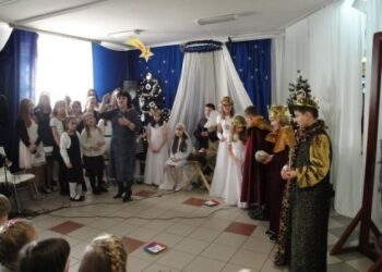 Stalowa Wola: Jasełka w Zespole Szkół Społecznych Nr 1 w Stalowej Woli.