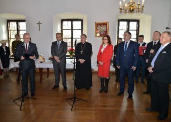Sandomierz: Biskup na Boże Narodzenie.