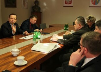 Mielec:  Rozmowy okrągłego stołu o powietrzu.