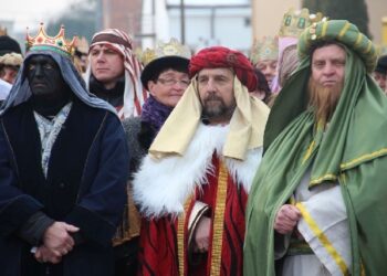 Rudnik nad Sanem: Trzej królowie po raz siódmy pokłonili się w Rudniku.