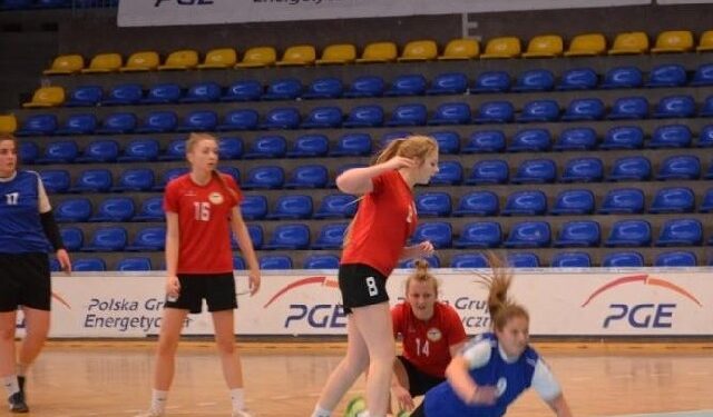 Mielec: Mieleckie piłkarki ręczne ponownie mistrzyniami Podkarpacia.