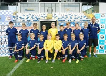 Mielec: PROFBUD Liga 2004  przedostatnia kolejka rozgrywek i 3 miejsce w tabeli