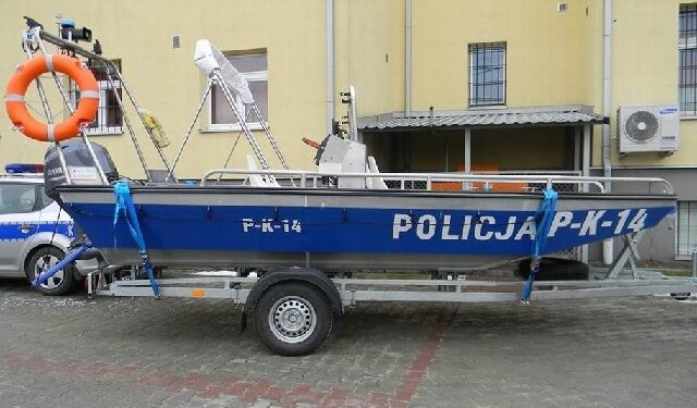 Kolbuszowa: Policja z nowoczesną motorówką