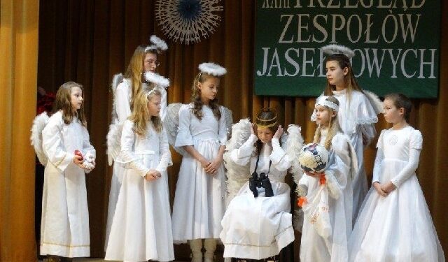Mielec:  XXIII Przegląd Szkolnych Zespołów Jasełkowych