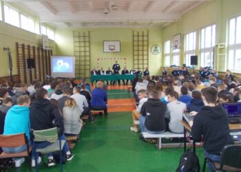 Tarnobrzeg. Rozmowa o „przestępstwach z nienawiści”.