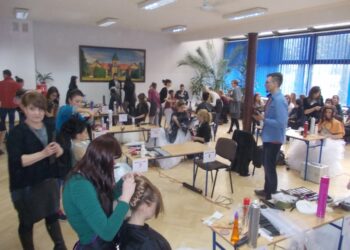 Tarnobrzeg. I Międzyszkolny Konkurs Fryzjerski.