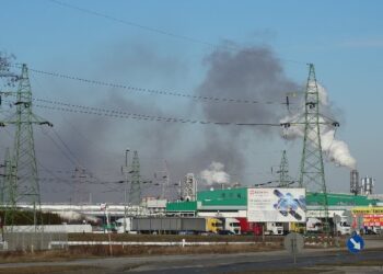 Mielec: Czarne kłęby dymu