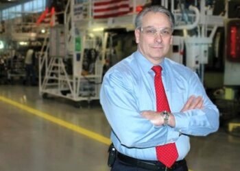 Mielec: Były prezes Sikorsky Aircraft Jeffrey Pino zginął w wypadku lotniczym.