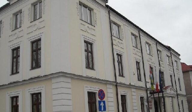 Nisko: Szklany dom po rozbudowie NCK