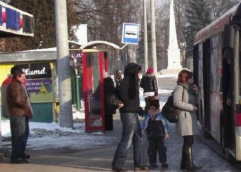 Mielec: Chaos komunikacyjny na przystankach