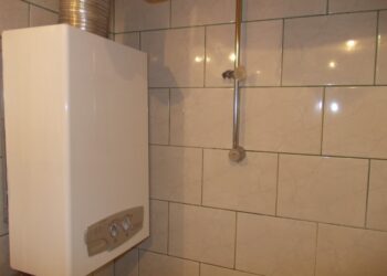 Tarnobrzeg. TSM podłącza do mieszkań ciepłą wodę z sieci.