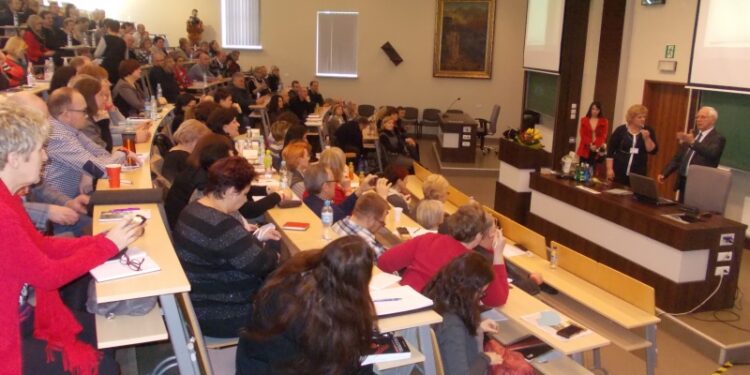 Tarnobrzeg. Wykład Jerzego Zięby zgromadził ponad 400 osób.