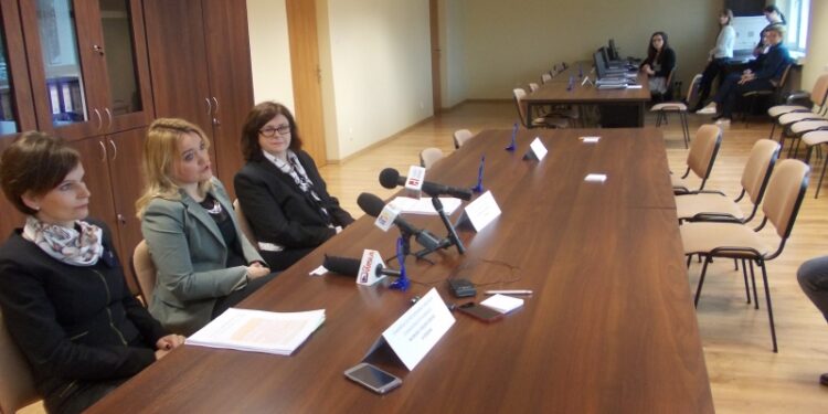 Tarnobrzeg. MOPR gotowy do przyjmowania wniosków  w sprawie świadczenia wychowawczego.