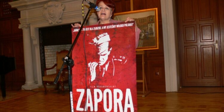 Tarnobrzeg. Film  o Hieronimie Dekutowskim.