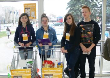 Tarnobrzeg. Trwa Wielkanocna Zbiórka Żywności.