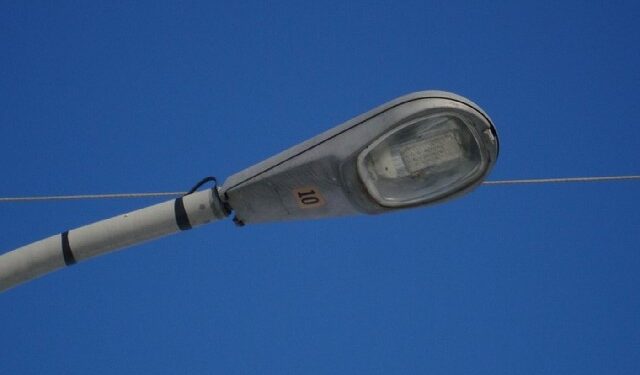 Mielec: Świecą nawet wtedy, kiedy jest już jasno