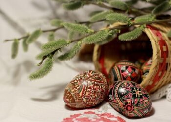 Chwałowice: Konkursy na palmę i pisankę wielkanocną.