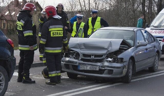 Stalowa Wola: Dwa wypadki i trzy osoby ranne.