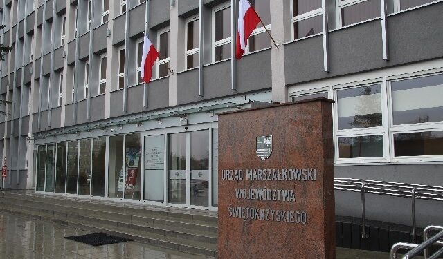 Świętokrzyskie: Zlikwidują internetowe białe plamy?