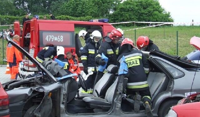 Sandomierz: Strażackie ćwiczenia nad Wisłą.