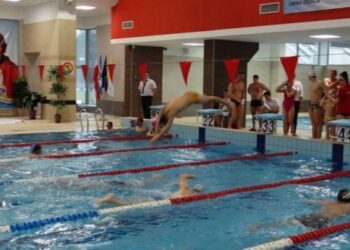 Dębica: II Memoriał Pływacki im. Jana Pawła II w XI rocznicę śmierci.