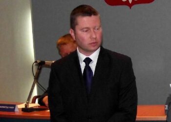 Mielec: Spór o schodołaz