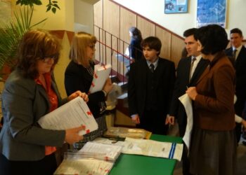 Tarnobrzeg. Egzamin gimnazjalistów.