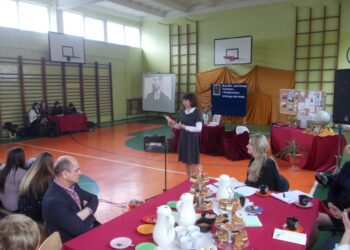 Tarnobrzeg. Seminarium o Sienkiewiczu.