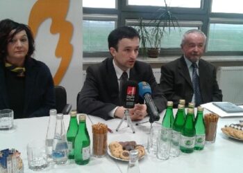 Mielec:  URUCHOMIENIE OŚWIETLENIA NAWIGACYJNEGO NA LOTNISKU MIELEC