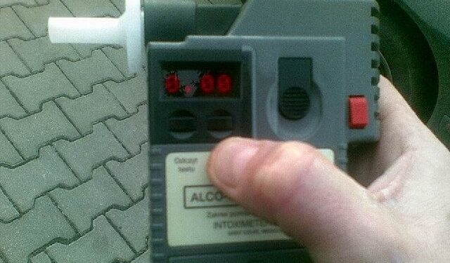 Cmolas: Nietrzeżwy  kierowca szkolnego autobusu