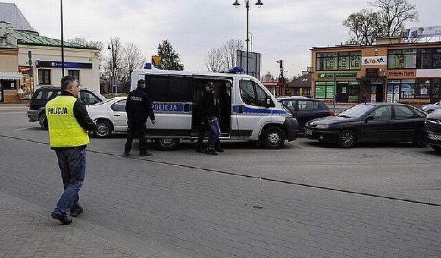 Kolbuszowa: Złapali wnuczka i policjanta